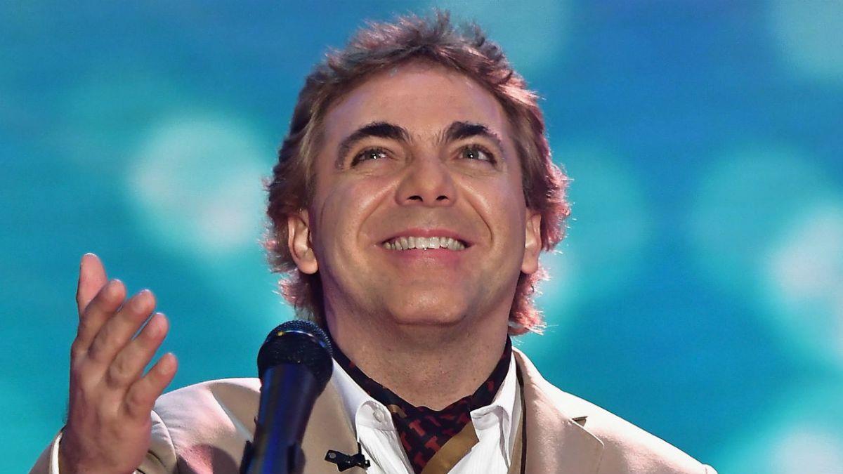 Cristian Castro comparte sus vacaciones a través de las redes sociales