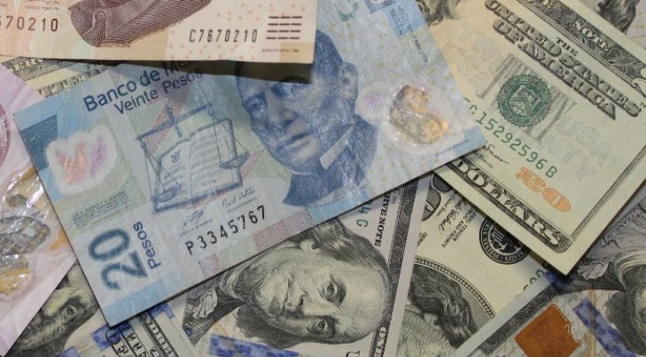 Precio del dólar abre en 19.55 al mayoreo este martes