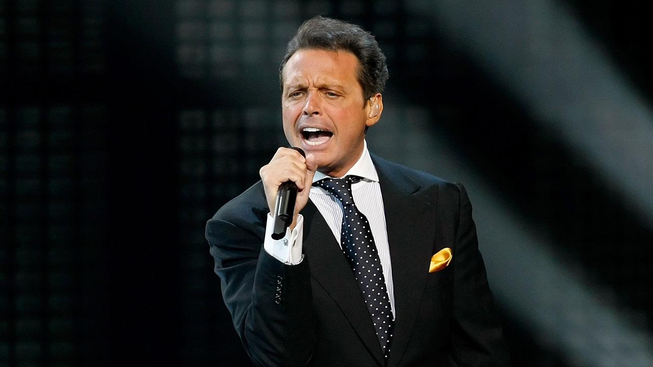 Luis Miguel sí habría sido reemplazado en un concierto, afirma un doble