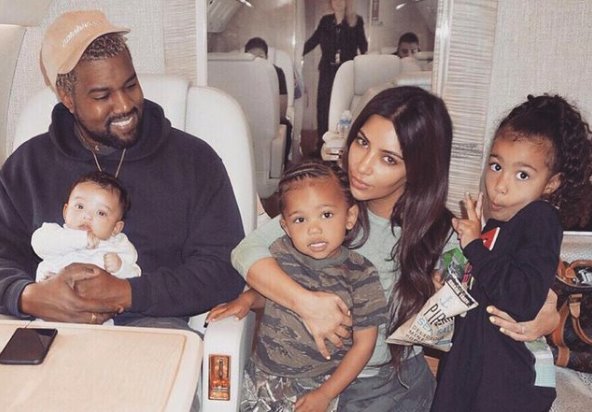 Kim Kardashian felicita a Kanye West por su cumpleaños