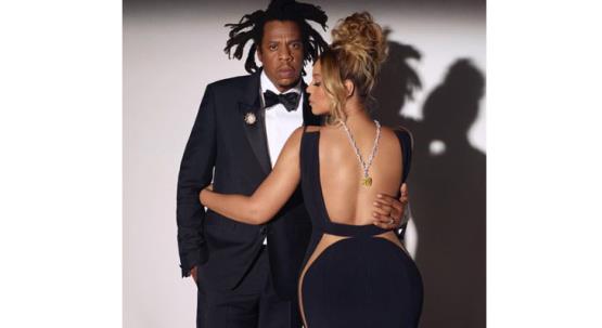 Beyoncé y Jay Z demuestran su amor para Tiffany