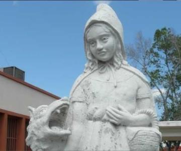 Uno de los cuatro monumentos de Caperucita Roja que existen en el mundo está en Hermosillo