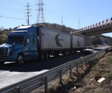 A un mes de la muerte de los 5 jóvenes en Nogales, instalan barras de contención