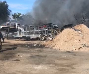 VIDEO | Se incendia yunke al norte de Hermosillo