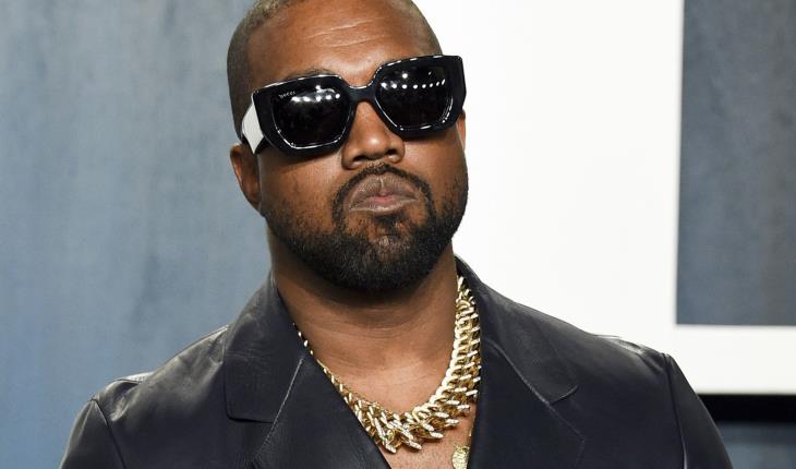 Kanye West se cuela en la fiesta de su hija