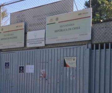 Menor ingresa armado a secundaria y se dispara