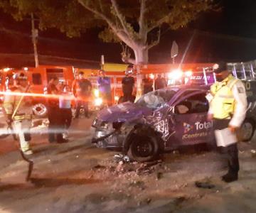Aparatoso accidente en la Nuevo Hermosillo deja tres heridos