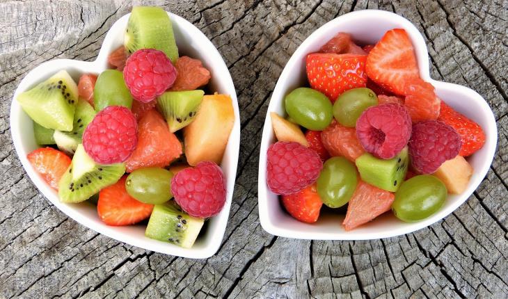 Tres ensaladas de fruta para aminorar el calor de primavera