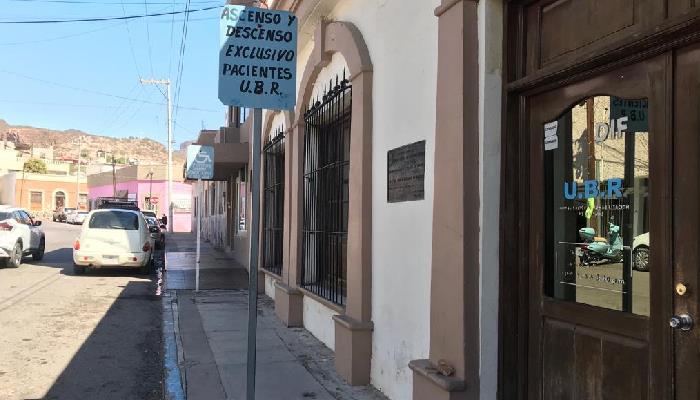 Alcaldesa de Guaymas advierte mano dura a quienes invadan cajones de estacionamiento para discapacitados